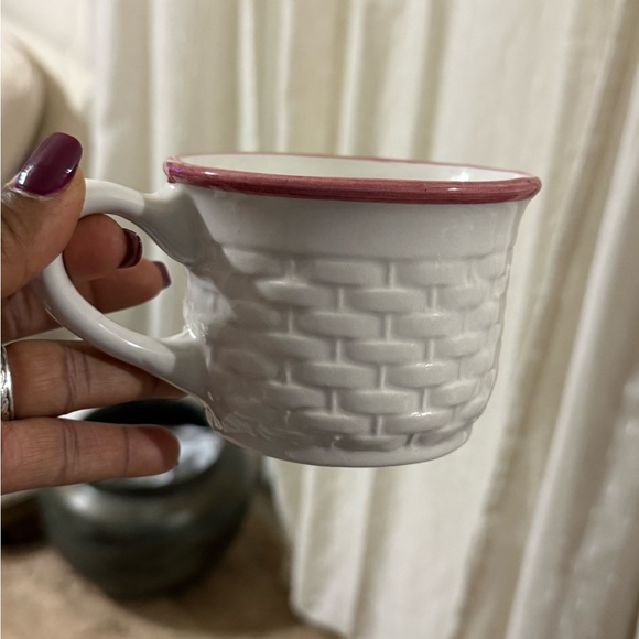 Home: Plate & Cup Basket Weave Porcelain Portugal Sets - Picture 8 of 17